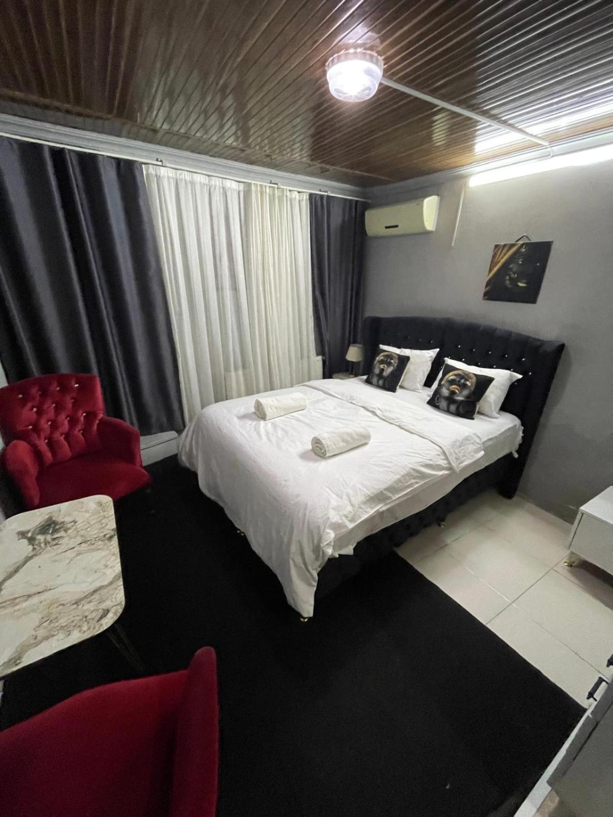 Nefti Red Suite Istanboel Buitenkant foto